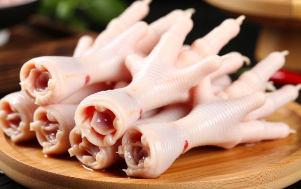 买的生鸡爪子为啥爪子下边有个口子呢