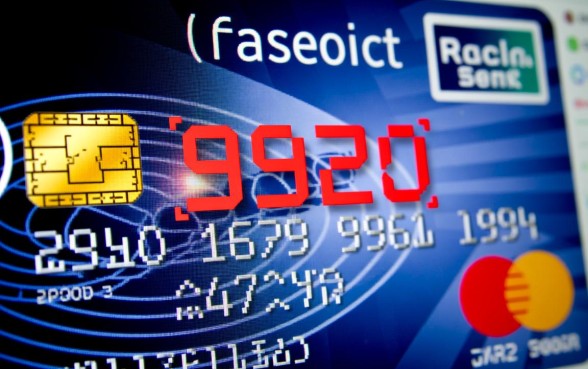 9920是司法冻结可以柜台取钱吗