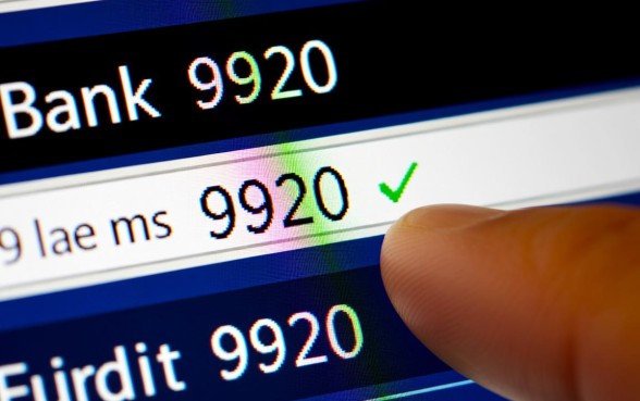 9920是司法冻结可以柜台取钱吗